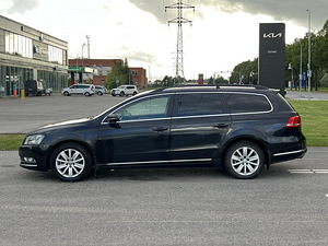 VOLKSWAGEN PASSAT (4 foto / 10)