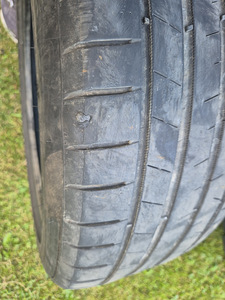 225/45R17 Suverehvid dot 3225 (9 foto / 9)