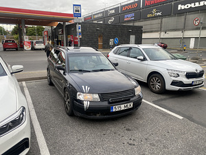 Volkswagen Passat (4 foto / 4)