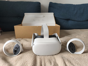 Oculus Quest 2 (4 foto / 5)