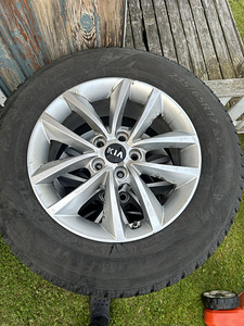 Kia sorento veljed koos rehvidega (3 foto / 3)