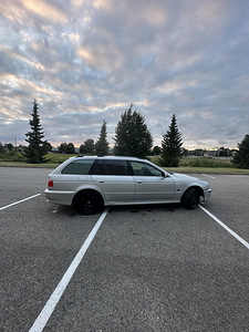 BMW e39 Регистрационный сбор оплачен. (3 фото из 9)
