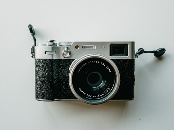 Fujifilm X100VI, Silver + telekonverter ja lisad