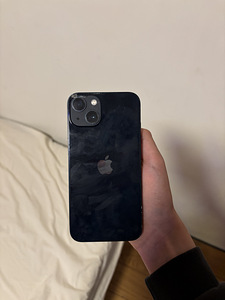 iPhone 13 Midnight blue (1 foto / 2)
