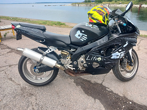 Kawasaki zx 900 (2 foto / 2)