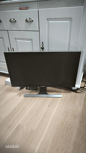 Samsung U28E590D (1 фото из 2)