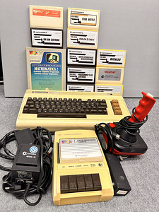 Commodore VIC-20 (1 фото из 3)