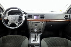 Opel Vectra Comfort ATM 2.2 108kW (5 foto / 7)