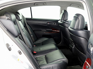 Lexus GS 300 Luxury ATM 3.0 183kW (7 foto / 7)
