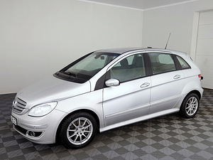 Mercedes-Benz B 180 Avantgarde 2.0 CDI 80kW (2 foto / 7)