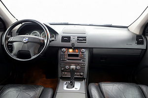 Volvo XC90 Summum Facelift ATM 2.4 D5 136kW (5 foto / 8)