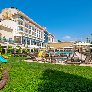 SOLIVIA HOTEL (EX. TITAN SELECT HOTEL)