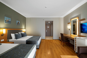 SOLIVIA HOTEL (EX. TITAN SELECT HOTEL) (10 фото из 10)