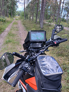 KTM Adventure 890 (6 фото из 6)
