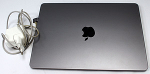 Ноутбук Apple MacBook Air 13" M3 8GB RAM 256GB SSD (3 фото из 3)