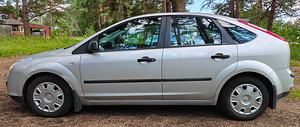 Ford Focus Trend 1.6 R6 74kW 2005.a. (6 foto / 15)