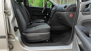 Ford Focus Trend 1.6 R6 74kW 2005.a. (10 foto / 15)