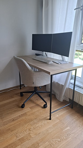 Письменный стол Ikea; без следов использования; 120 x 60 cm (2 фото из 3)