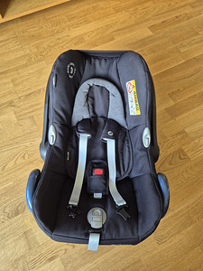 Автолюлька Maxi-Cosi CabrioFix + база FamilyFix (ISOFIX) (1 фото из 6)