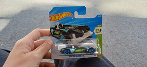 Hot wheels TH (1 foto / 2)