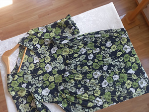 Платье в состоянии как новое, размер 42 (L-XL) (3 фото из 6)