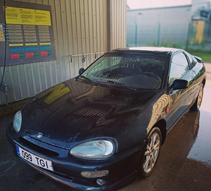 MAZDA MX3 sportauto (5 foto / 7)