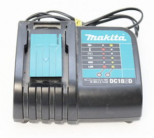 Makita DC18SD (2 фото из 2)