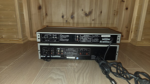 Отличный винтажный усилитель Pioneer (2 фото из 3)