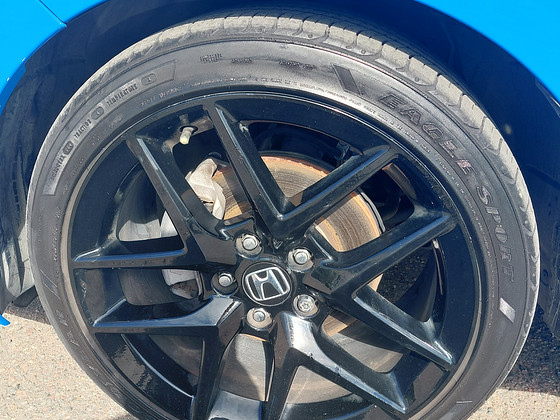 Шины Goodyear Eagle F1 235/40 R18 (3 шт + 1 шт.)