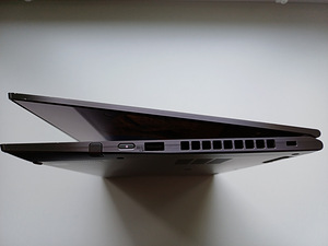 Lenovo ThinkPad X1 Yoga 5 Gen Touchscreen 4K (3 foto / 10)