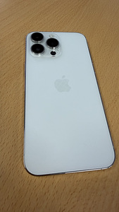 Apple iPhone 14 Pro Max 256Gb White v heas korras (1 foto / 3)