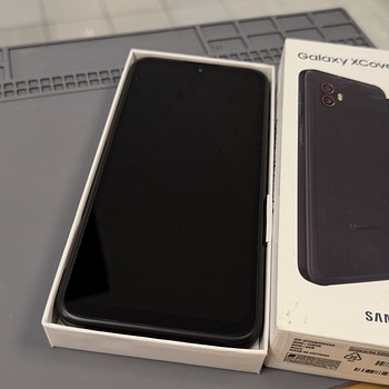 Samsung Galaxy Xcover 6 Pro Black v heas korras