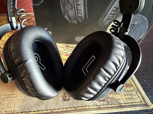 Logitech G Pro X 2 Lightspeed kõrvaklapid + alus (garantii (3 foto / 3)