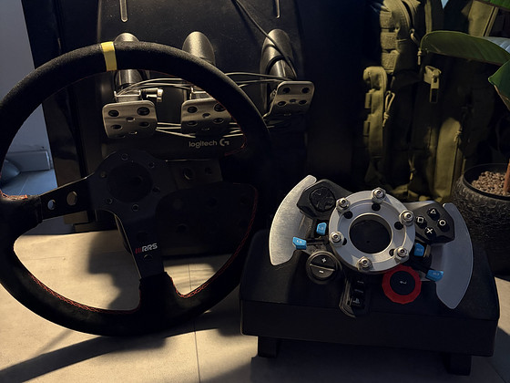 Logitech G29