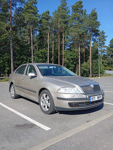 280€ месяц, аренда авто. автоматическая коробка (2 фото из 4)