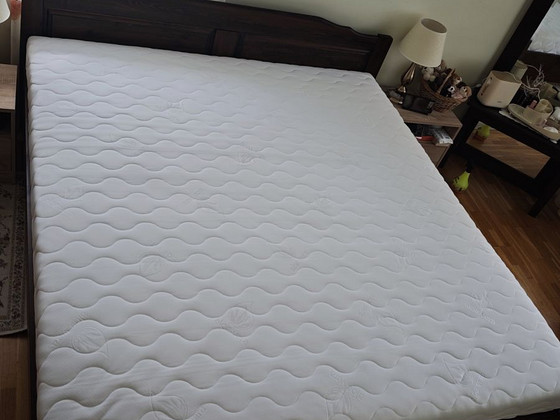 Voodi 180x200 pesukastide ja kattemadratsiga