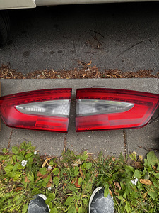 FORD GALXY 2009 (2 foto / 5)