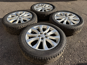 19" Mazda originaalveljed 5x114,3 + naastrehvid 225/55/19 (3 foto / 8)