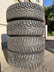 16" Kia originaalveljed 5x114,3 +naastrehvid 205/55/16 (2 foto / 9)
