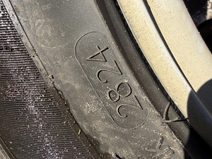 16" Kia originaalveljed 5x114,3 +naastrehvid 205/55/16 (9 foto / 9)