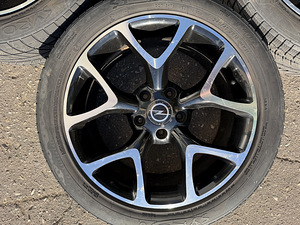 18" Opel Insignia OPC replica veljed 5x120 + 245/45/18 m+s (8 foto / 8)
