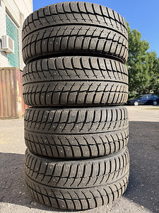 17" BMW style 236 originaalveljed 5x120 + naastrehvid 225/45 (5 foto / 7)