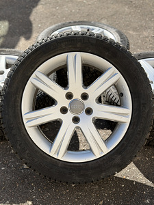 17" Audi originaalveljed 5x112 + naastrehvid 235/50/17 (1 foto / 8)