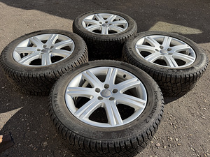 17" Audi originaalveljed 5x112 + naastrehvid 235/50/17 (3 foto / 8)