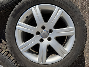 17" Audi originaalveljed 5x112 + naastrehvid 235/50/17 (7 foto / 8)