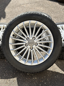 17" Audi originaalveljed 5x112 + naastrehvid 225/50/17 (1 foto / 8)