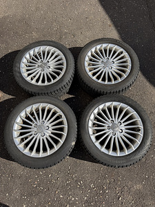 17" Audi originaalveljed 5x112 + naastrehvid 225/50/17 (4 foto / 8)