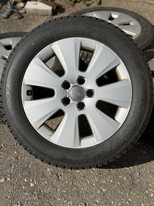 17" оригинальные диски Audi 5x112 + шипованные шины 225/55/17 (1 фото из 8)