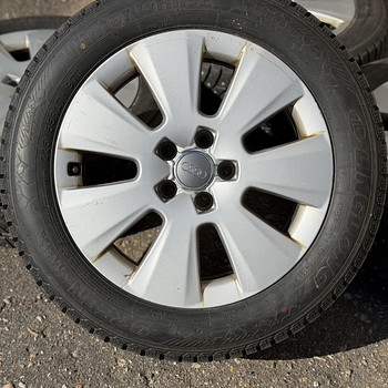 17" оригинальные диски Audi 5x112 + шипованные шины 225/55/17