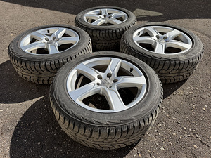 18" оригинальные диски Audi 5x112 + шипованные шины 235/55/18 (7 мм) (3 фото из 8)